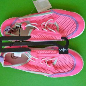 NWOT girls water shoes, pink, size 2/3